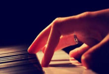 28圈:17岁华裔小将澳超首球!黄振文:感觉难以言表.